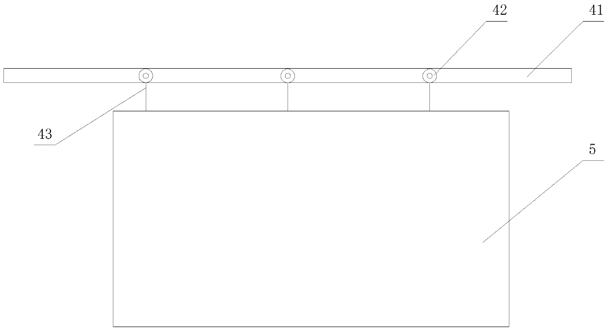 Free face transverse slip form concrete pouring device