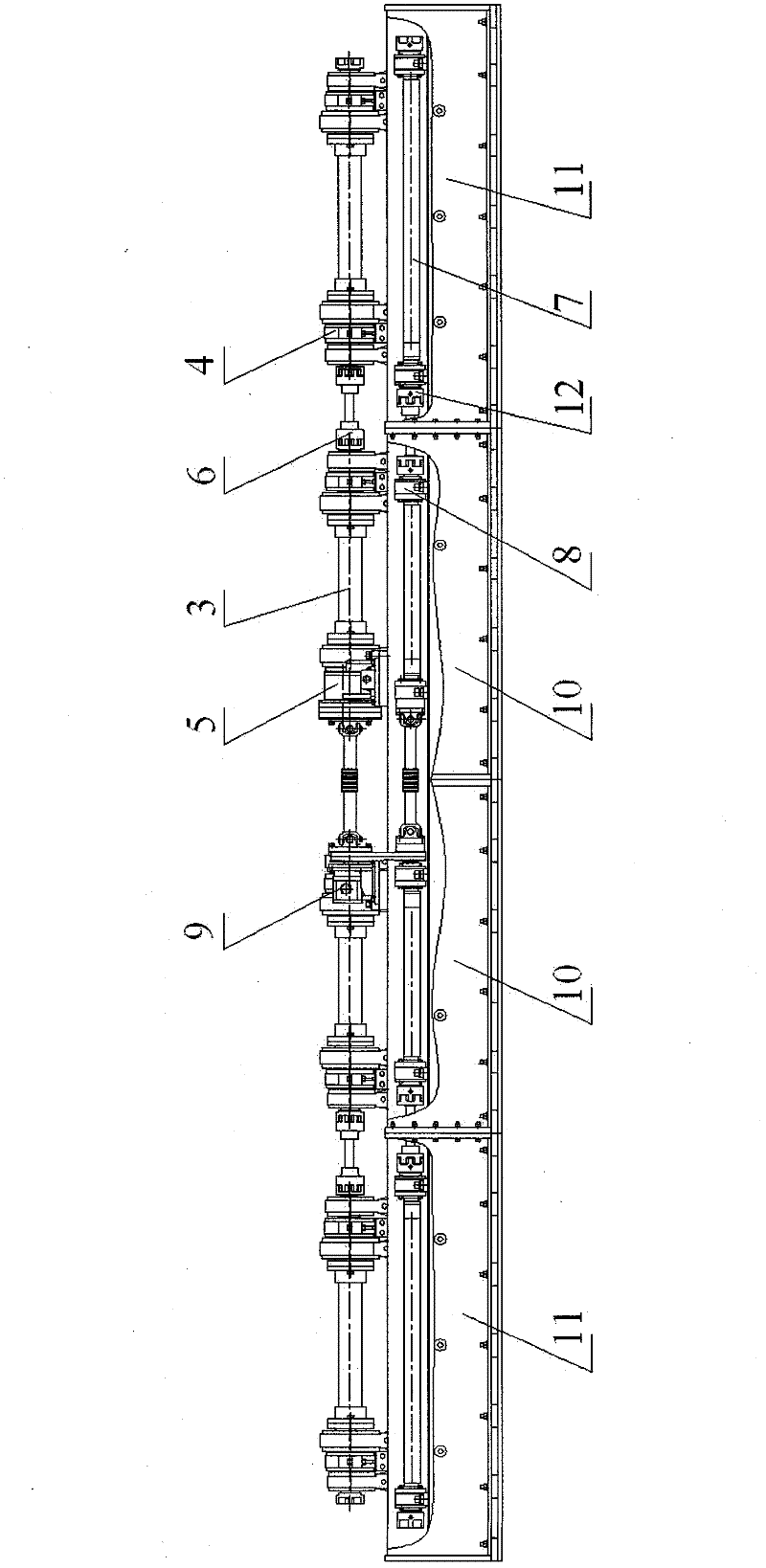 Screed possessing uniform amplitude of spreader