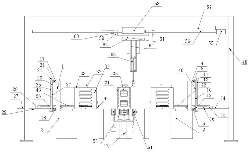 Automatic chip discharging and conveying device