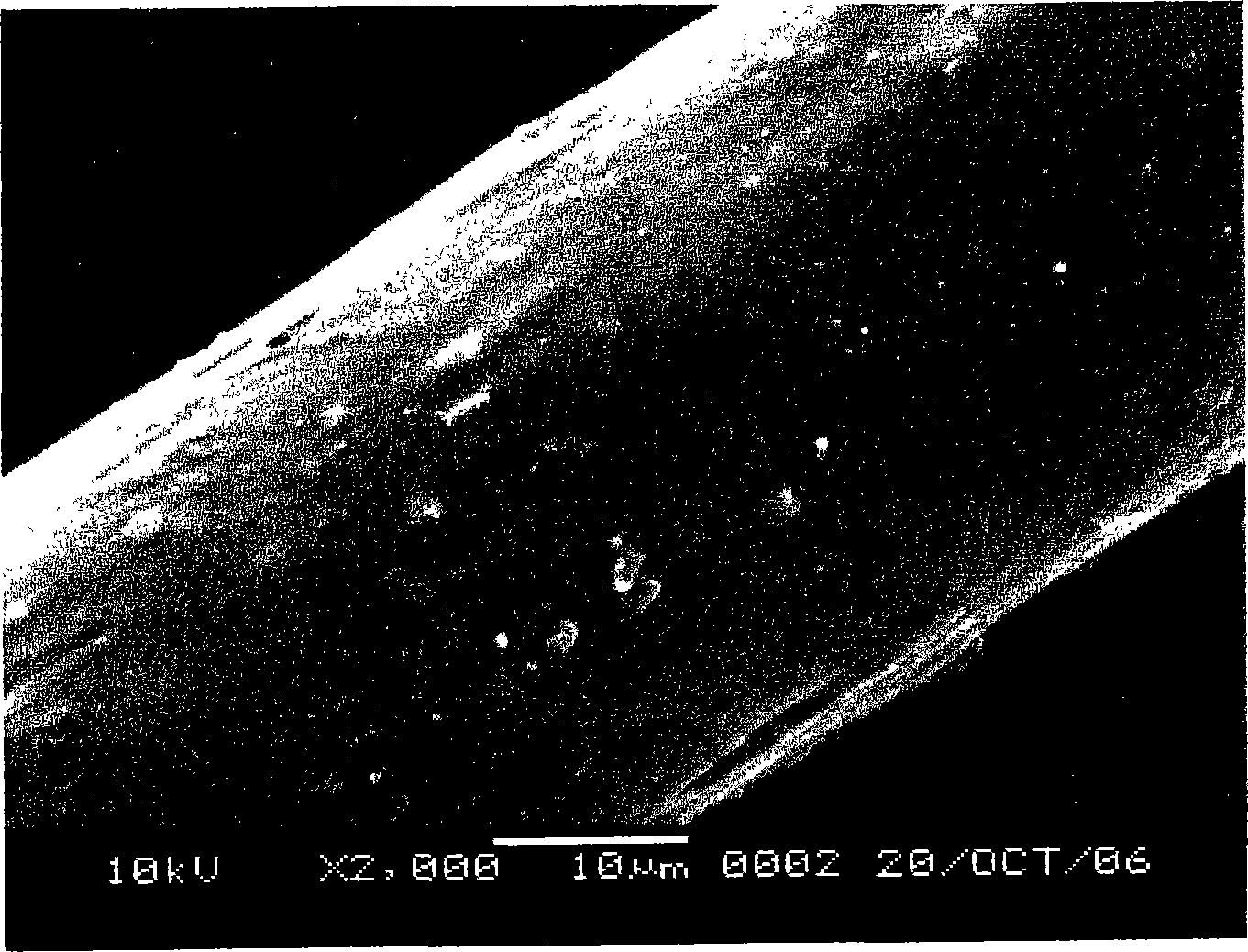 Method for preparing polypropylene composite parent material containing inorganic material for use on polypropylene fibers