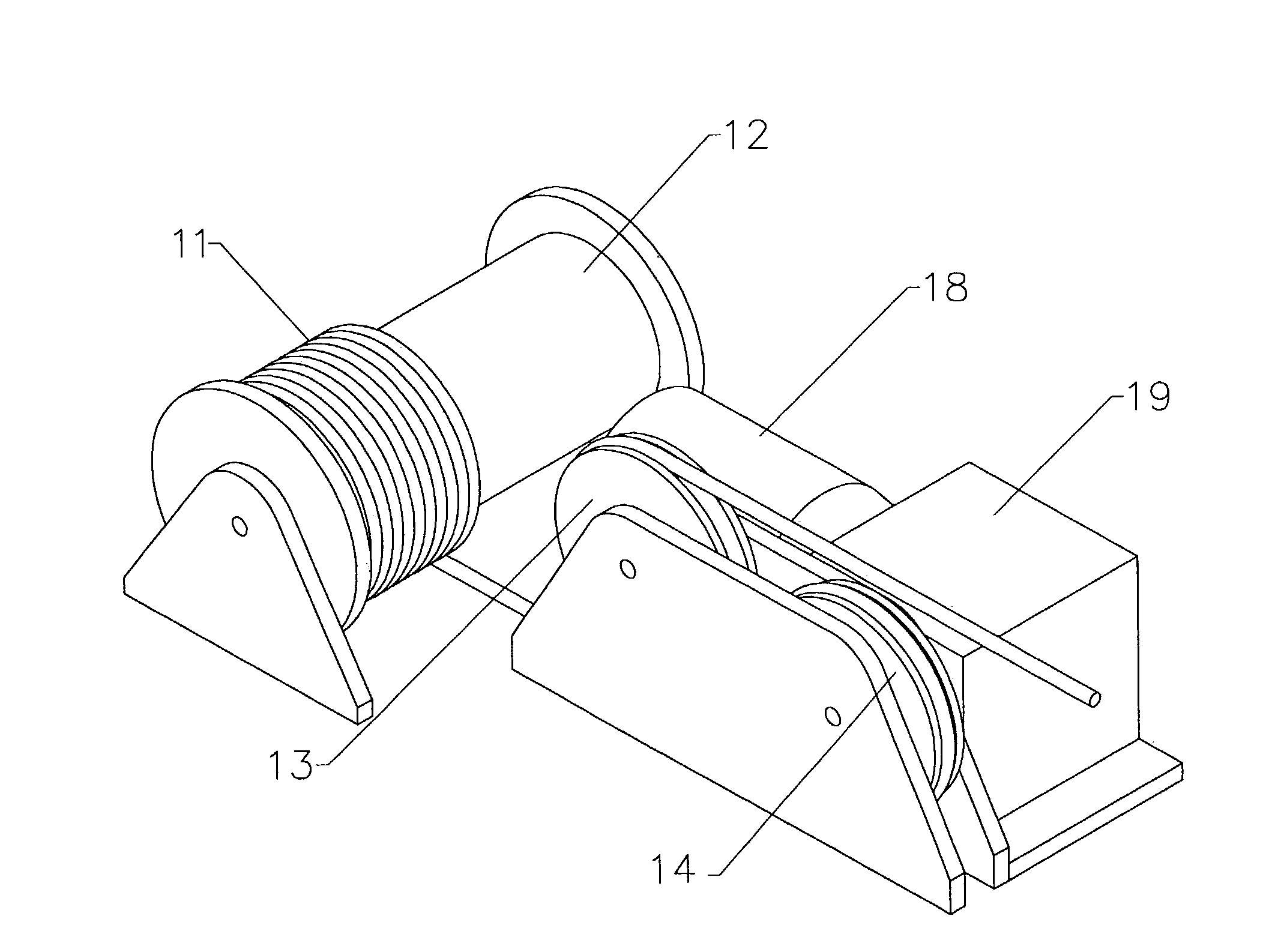 Winch assembly for use with synthetic ropes