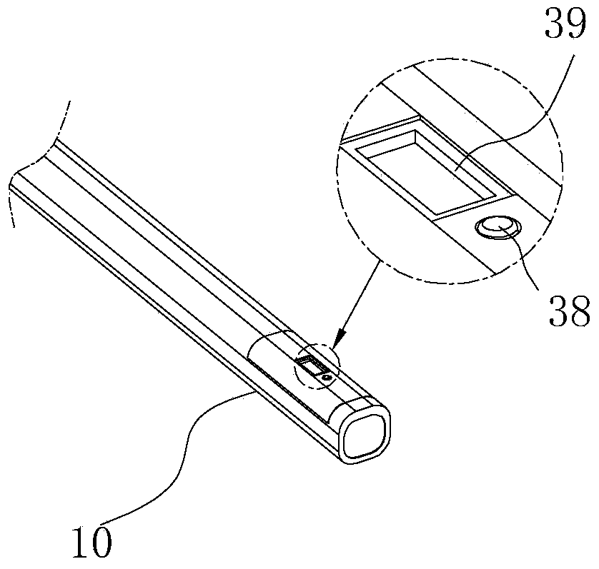 Sports handle, jump rope handle, having heart rate detecting function and activity monitoring method thereof