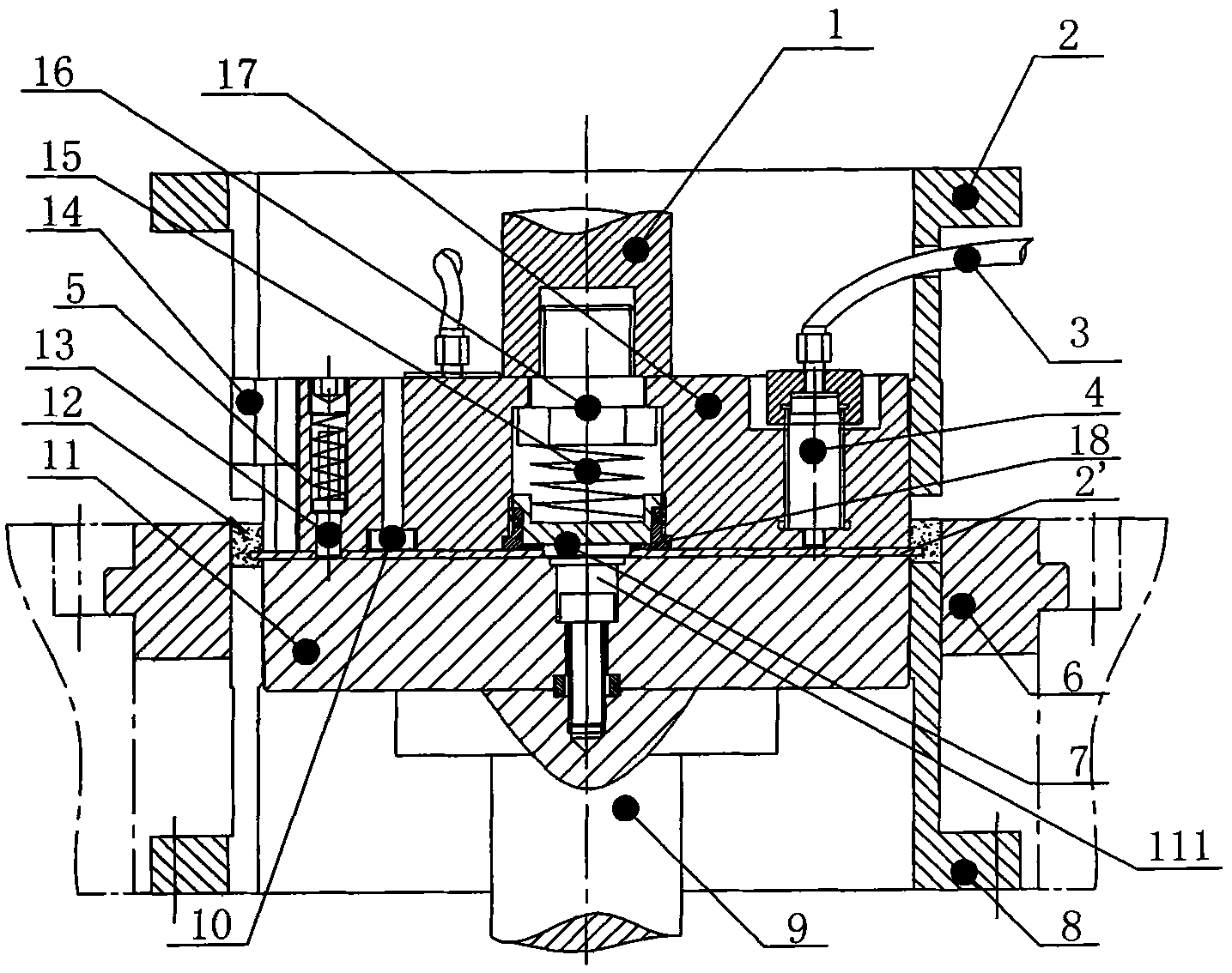 Forming device of diamond tooth-dividing sintered saw bits