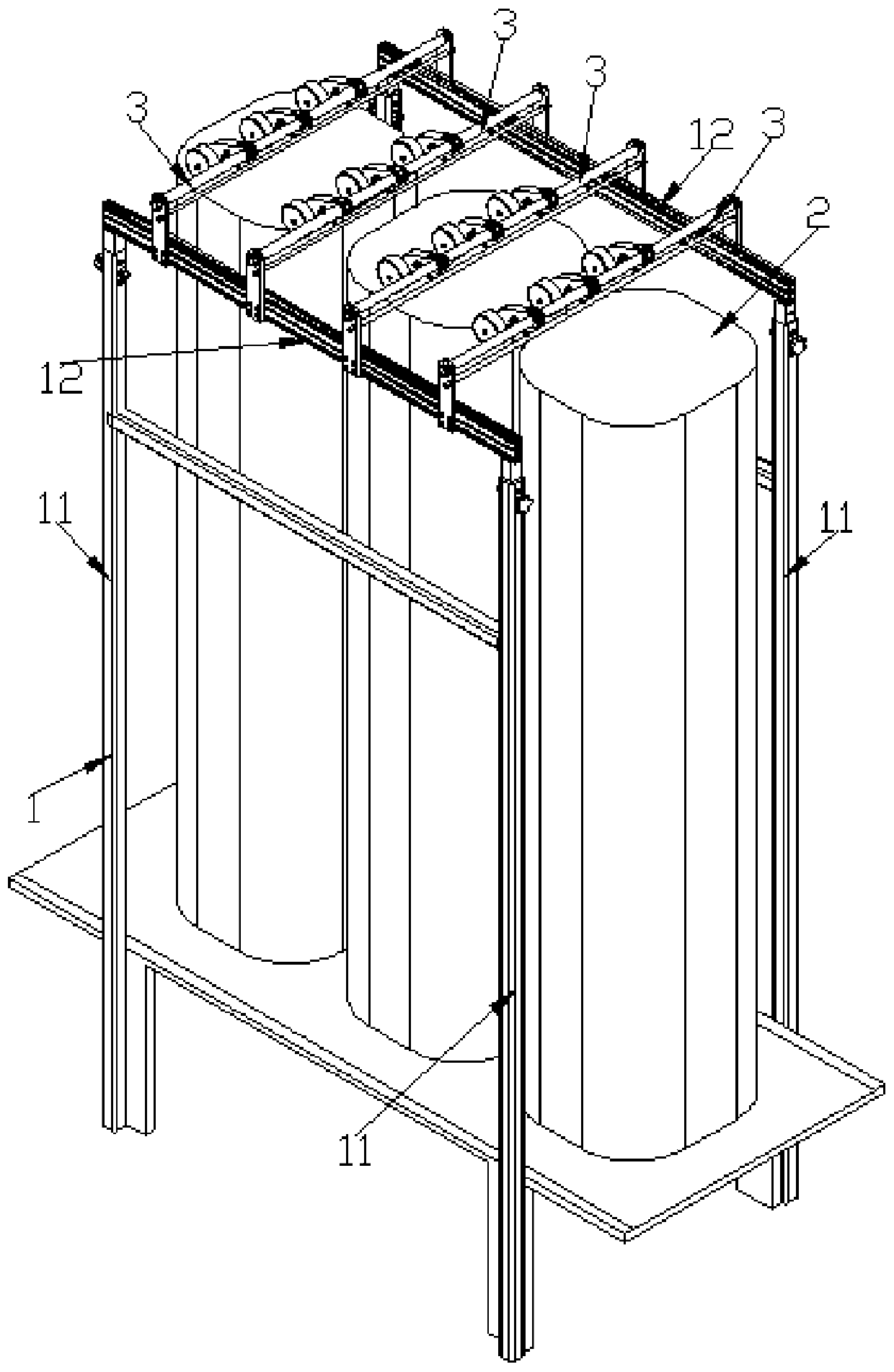 Self-balancing adjusting device for assembly line