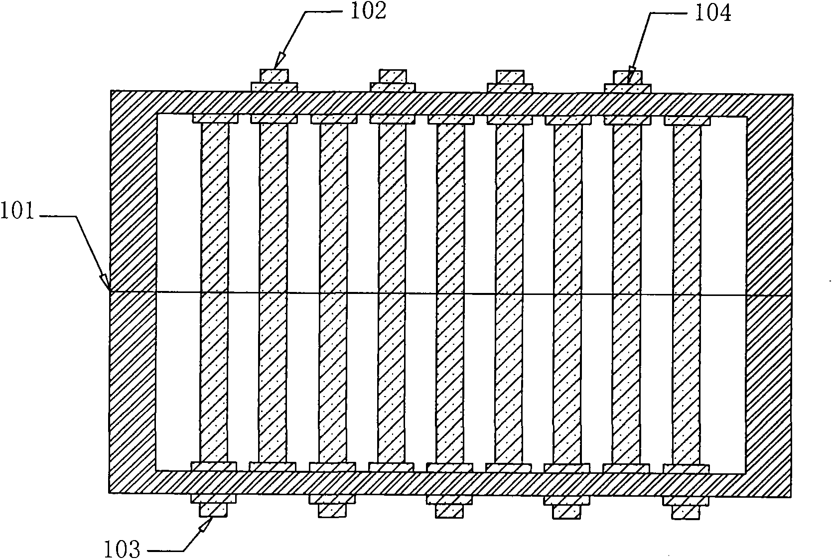 Roll-to-roll plasma device for enhancing chemical vapor deposition