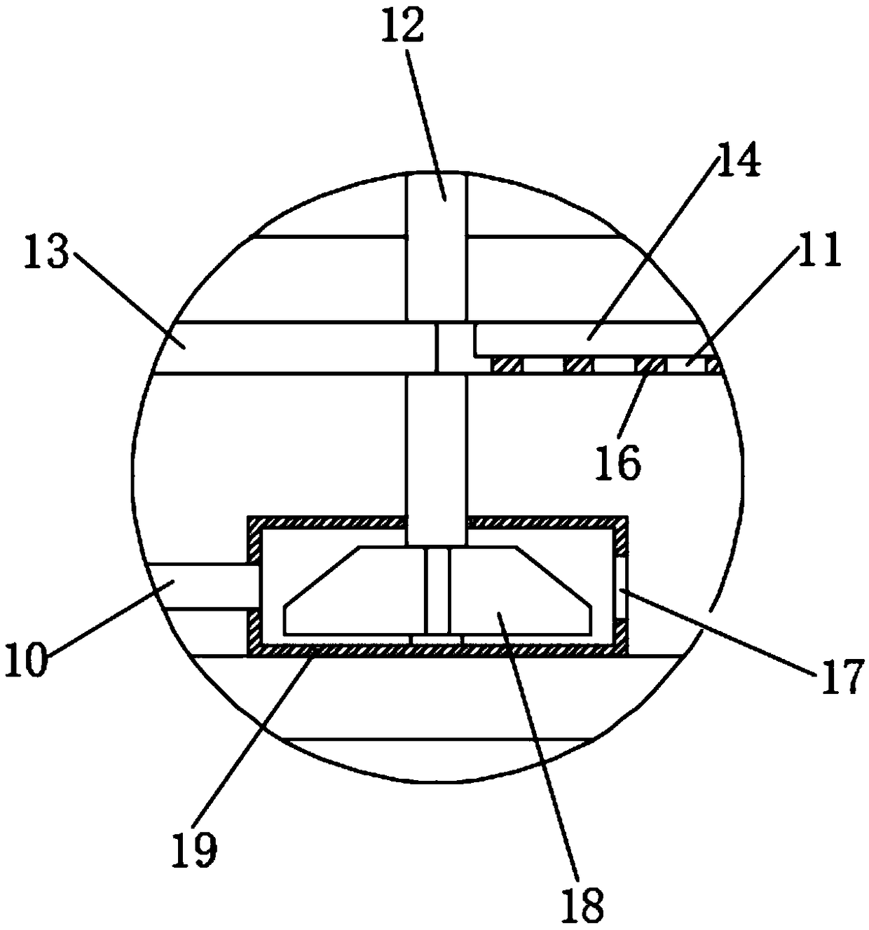 Mop bucket with water circulating function