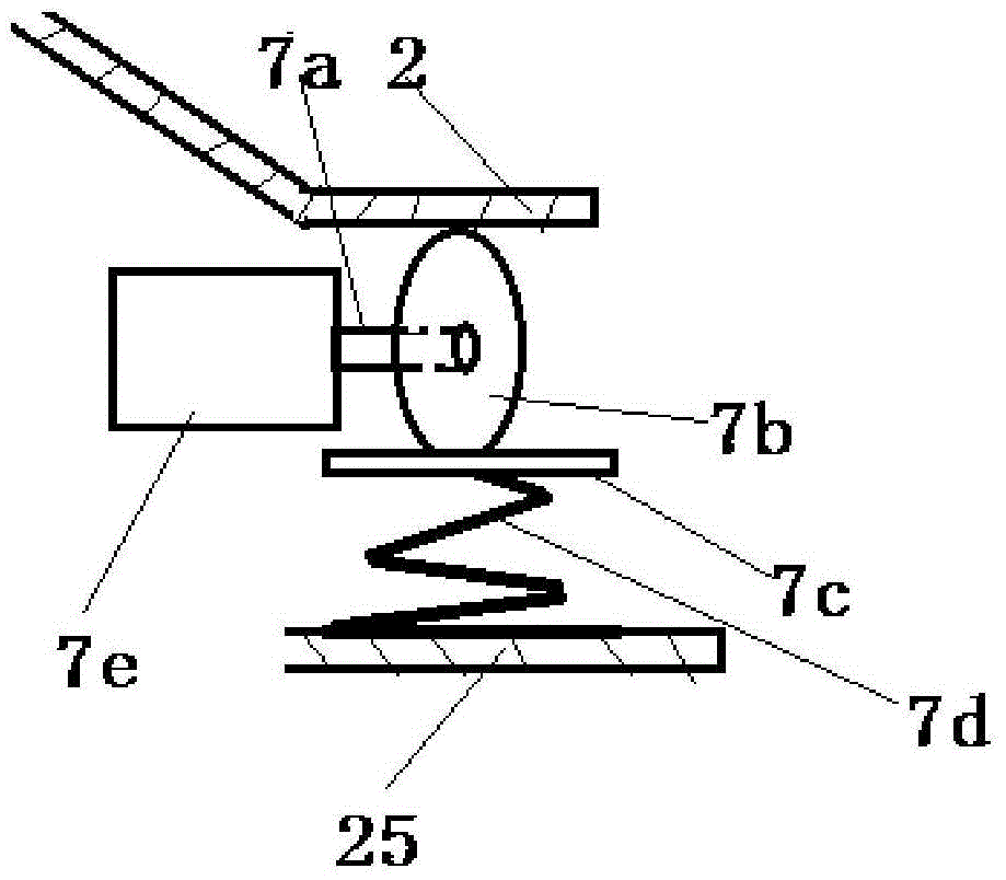 Fish feed coating and classifying device preventing grease waste and air pollution