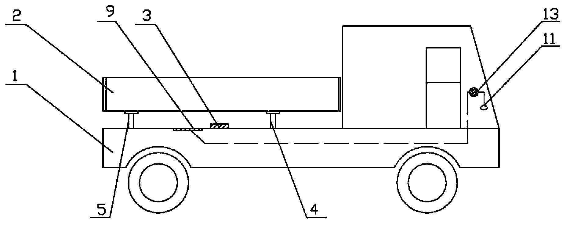 Balance monitoring tilting cart