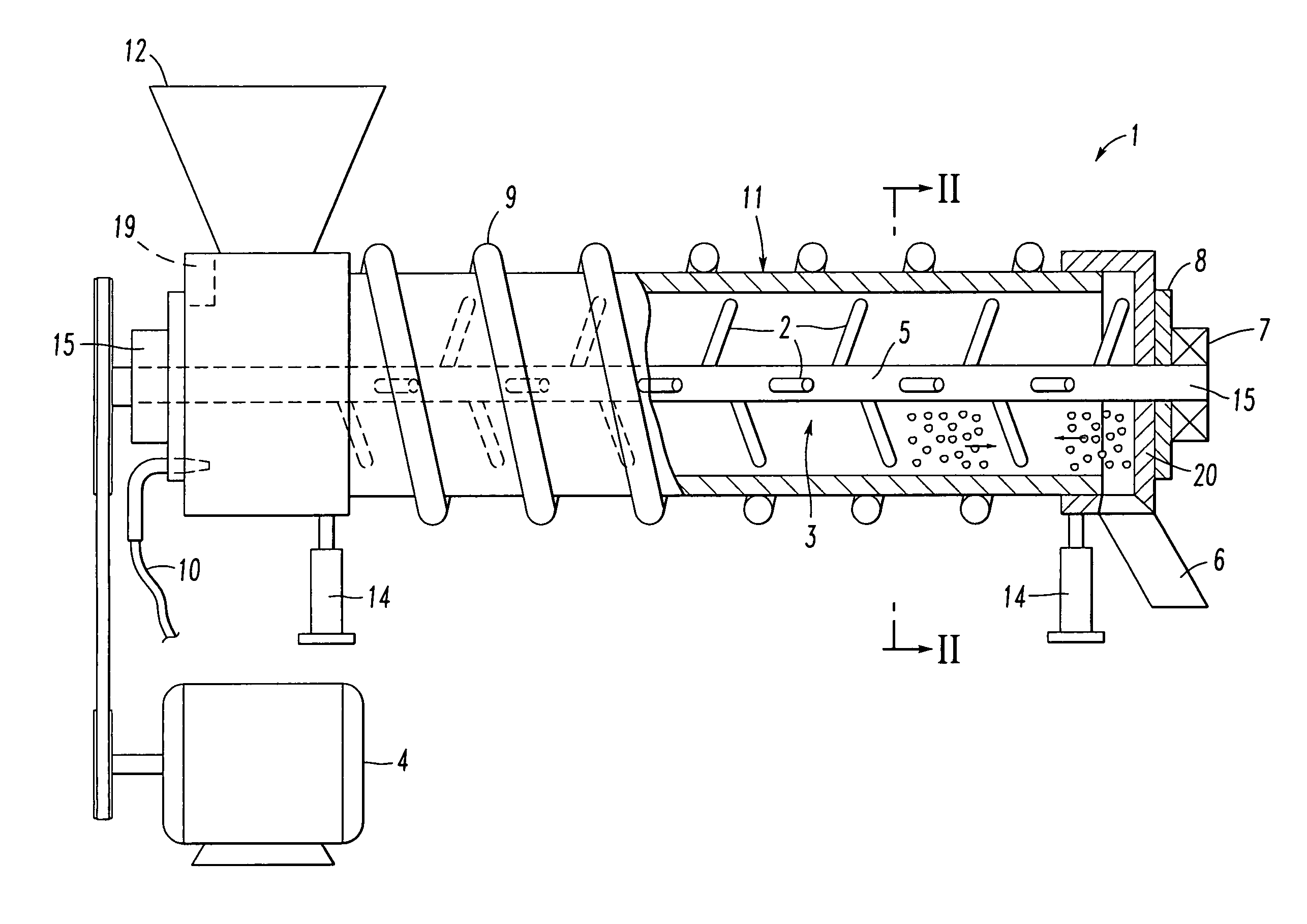 Method and apparatus for pulverizing solid materials