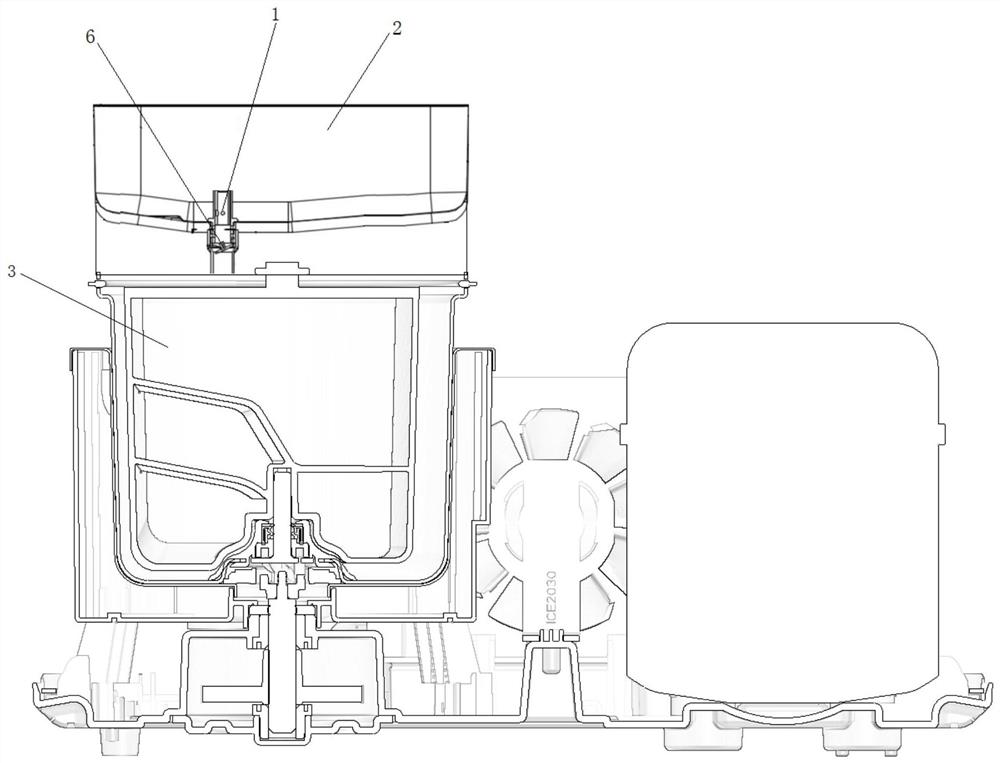 Puffing self-locking device for ice cream machine