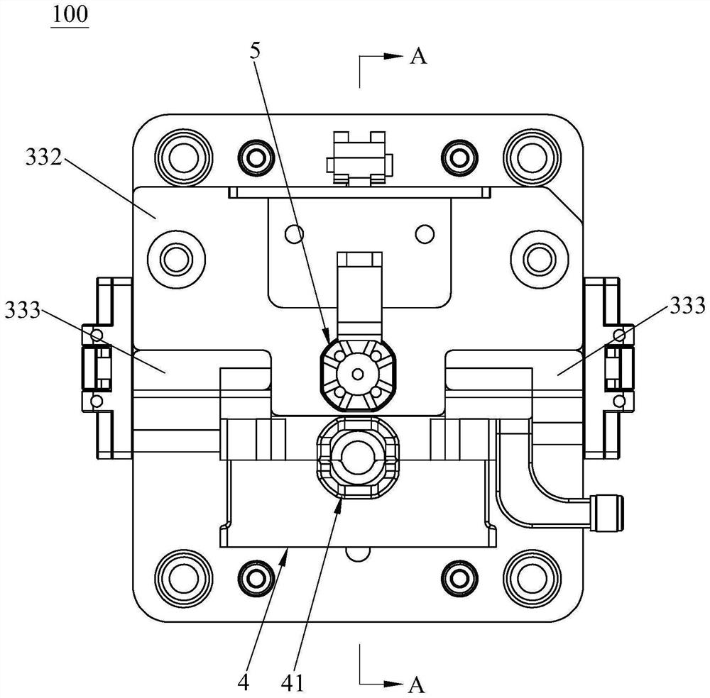 Clamp, glue dispensing clamp assembly and glue removing clamp assembly