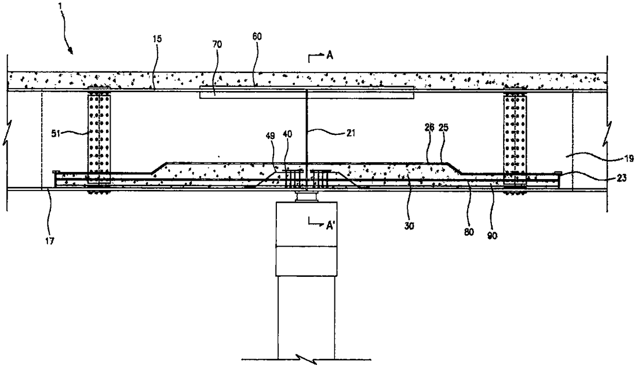 Reinforcing structure at steel box girder bridge pier and construction method of steel box girder with this structure