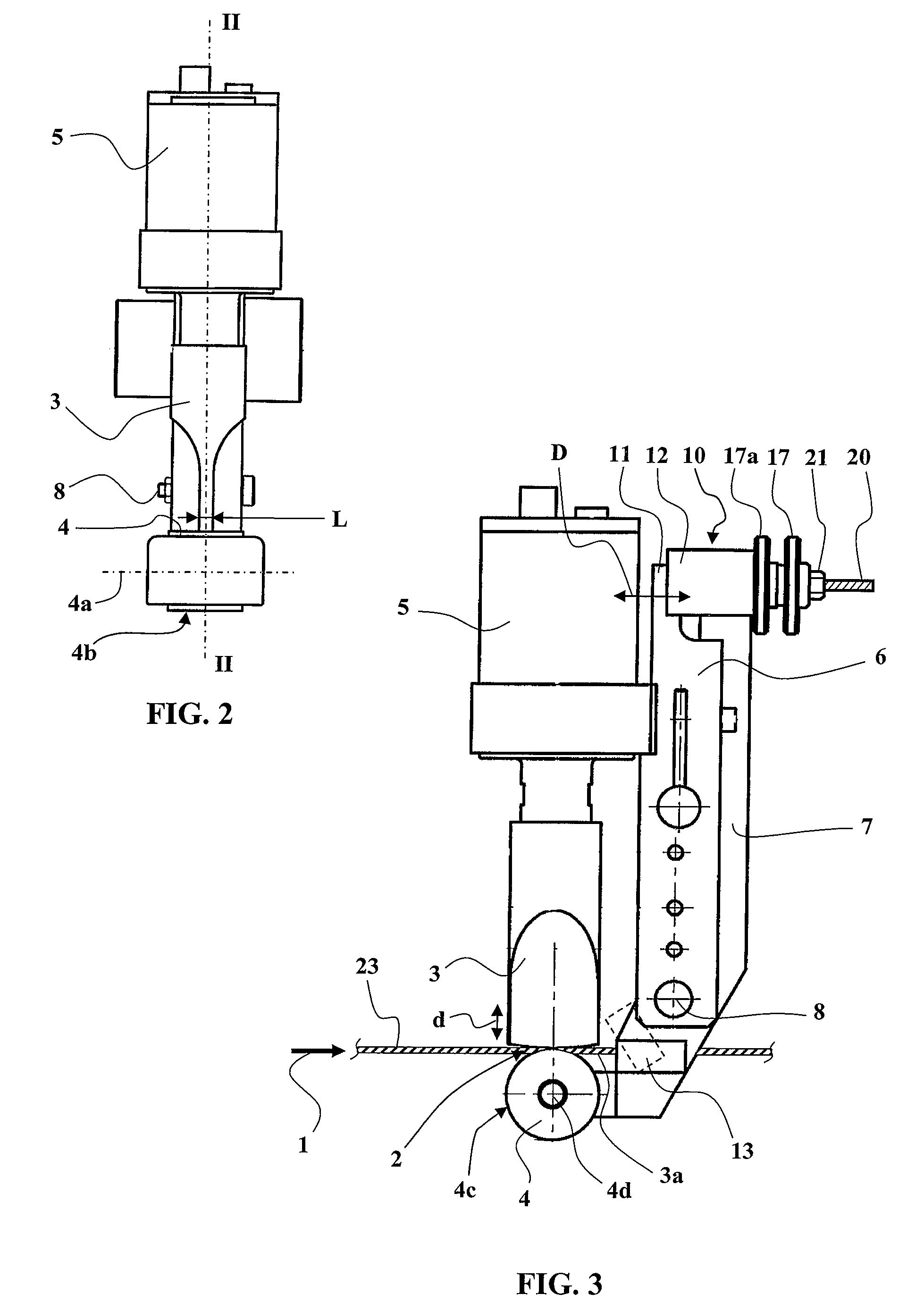 Method and device for ultrasound processing of a material web