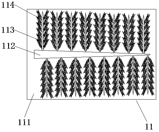 Simulation podocarpus macrophyllus manufacturing device