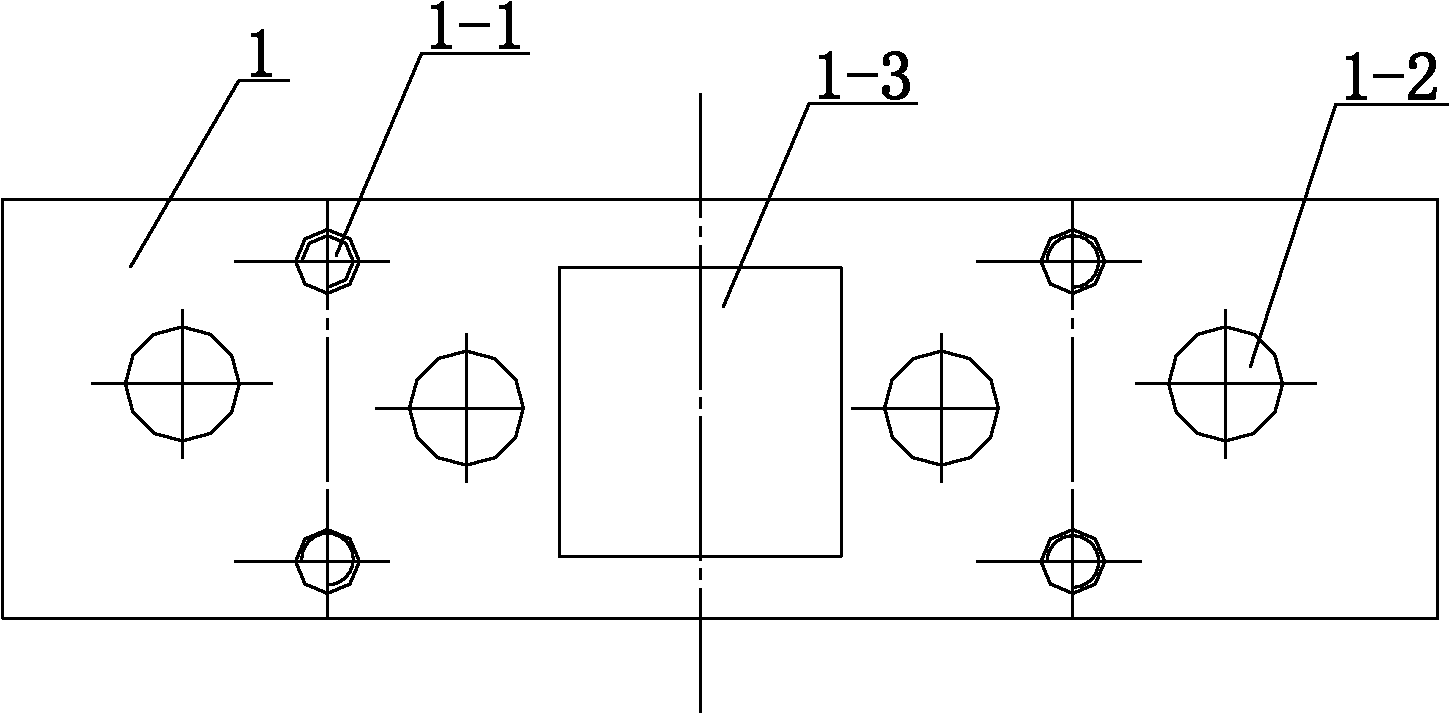 Large-scale hydro-generator rotor connecting sheet punching tool