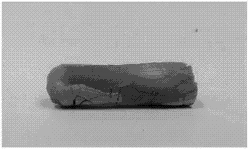 A method for preparing graphene and composite materials by sunlight and laser reduction