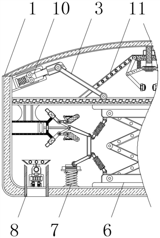 Weaving material soaking device having automatic adjusting function