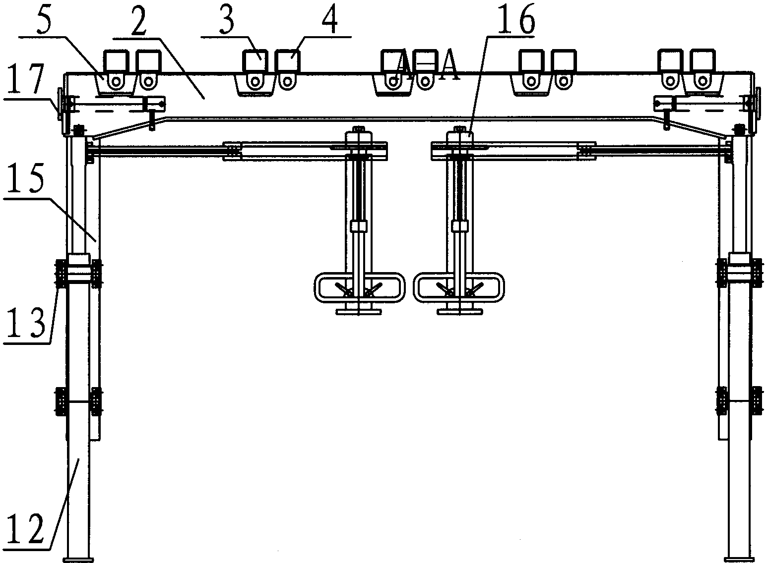 Tunnel excavation staggered type supporting device