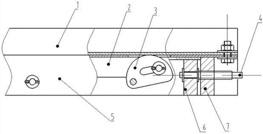 Hold-down device for filter plate of plate-type deduster