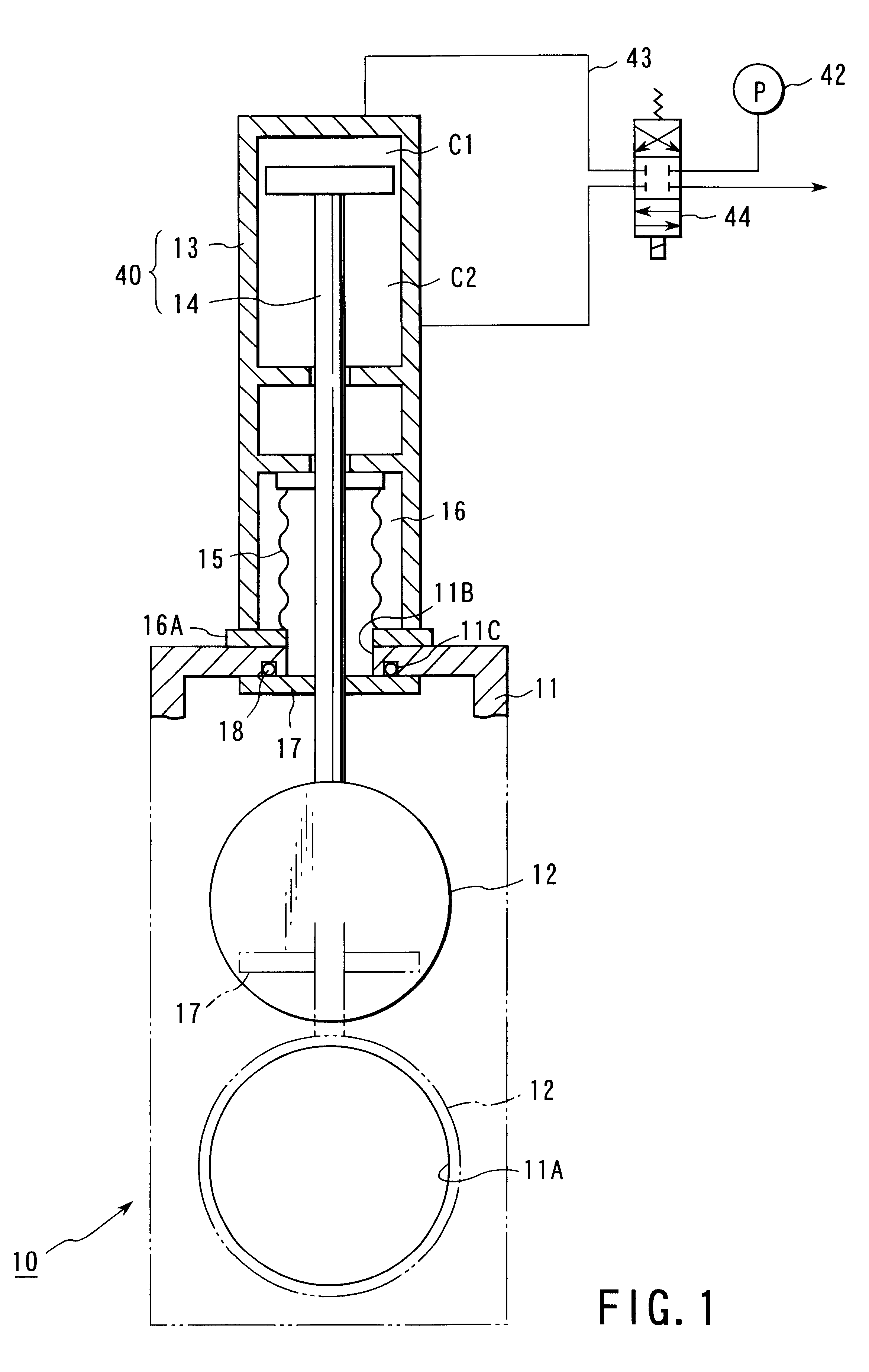 Valve and vacuum processing device with the valve