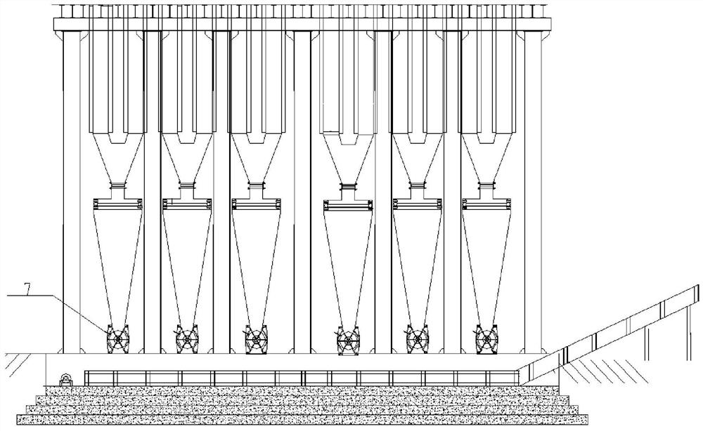 Sealed rotating type low-moisture coke quenching and discharging device