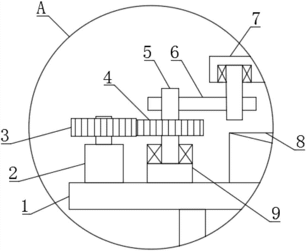 Rapid stone breaking-screening device for building