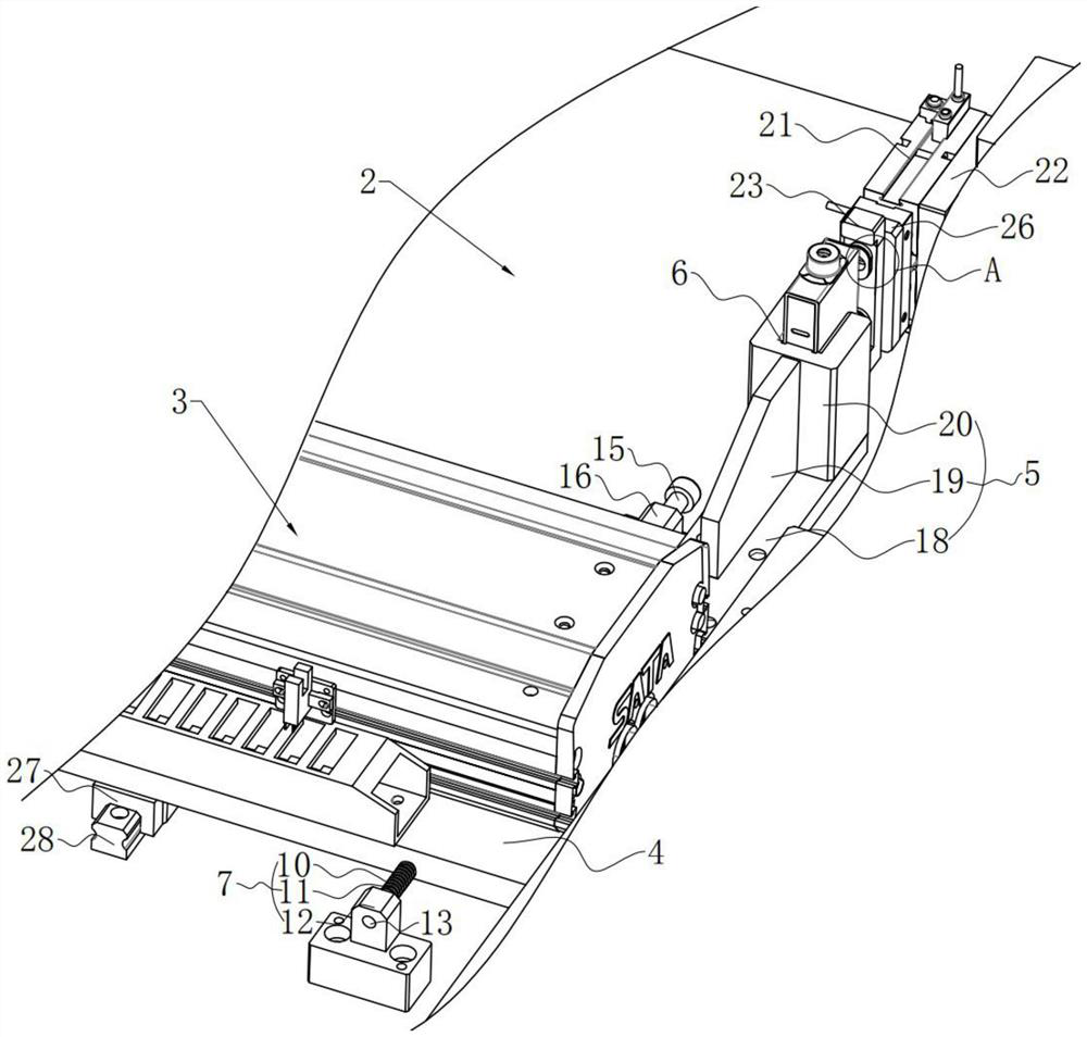 Self-compensation adjusting mechanism and method for new energy battery module welding