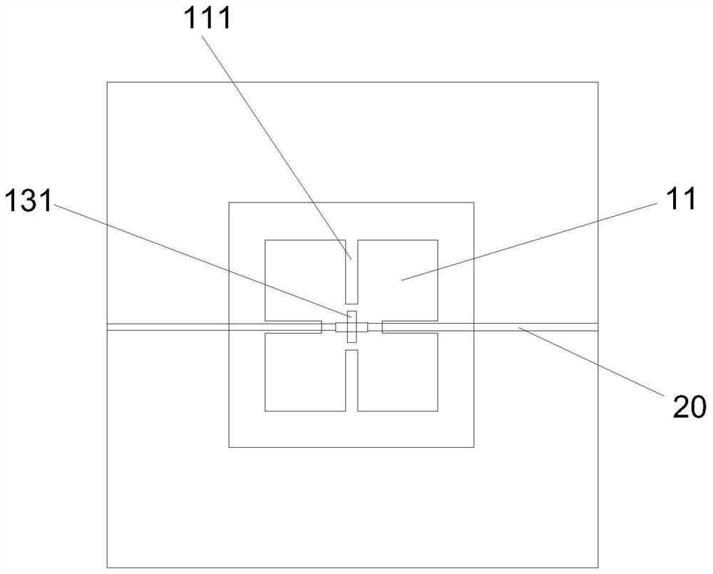 Equipment conformal slot coupled antenna based on liquid crystal adjustable material