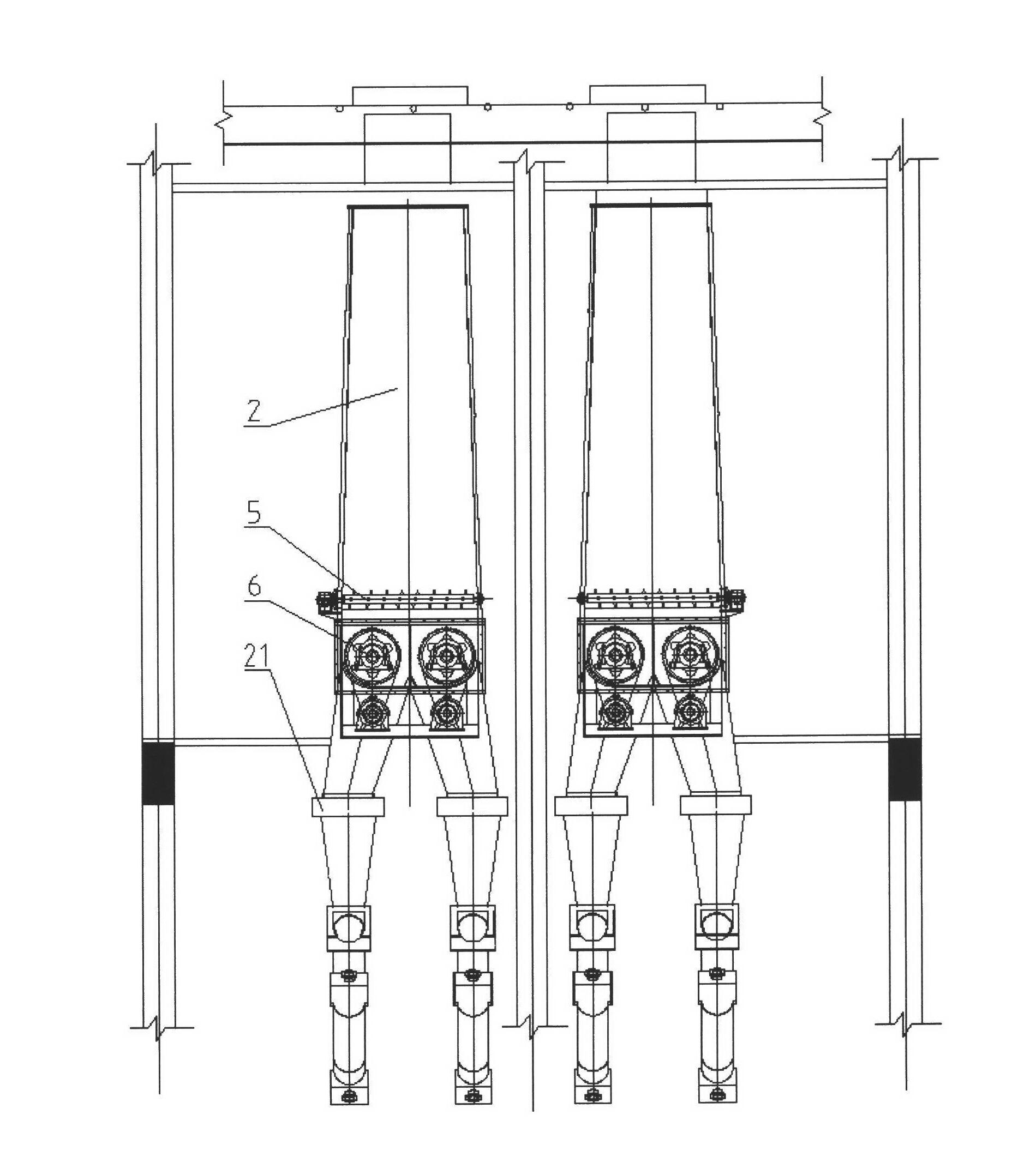 Novel boiler front feeding device of straw biomass CFB boiler