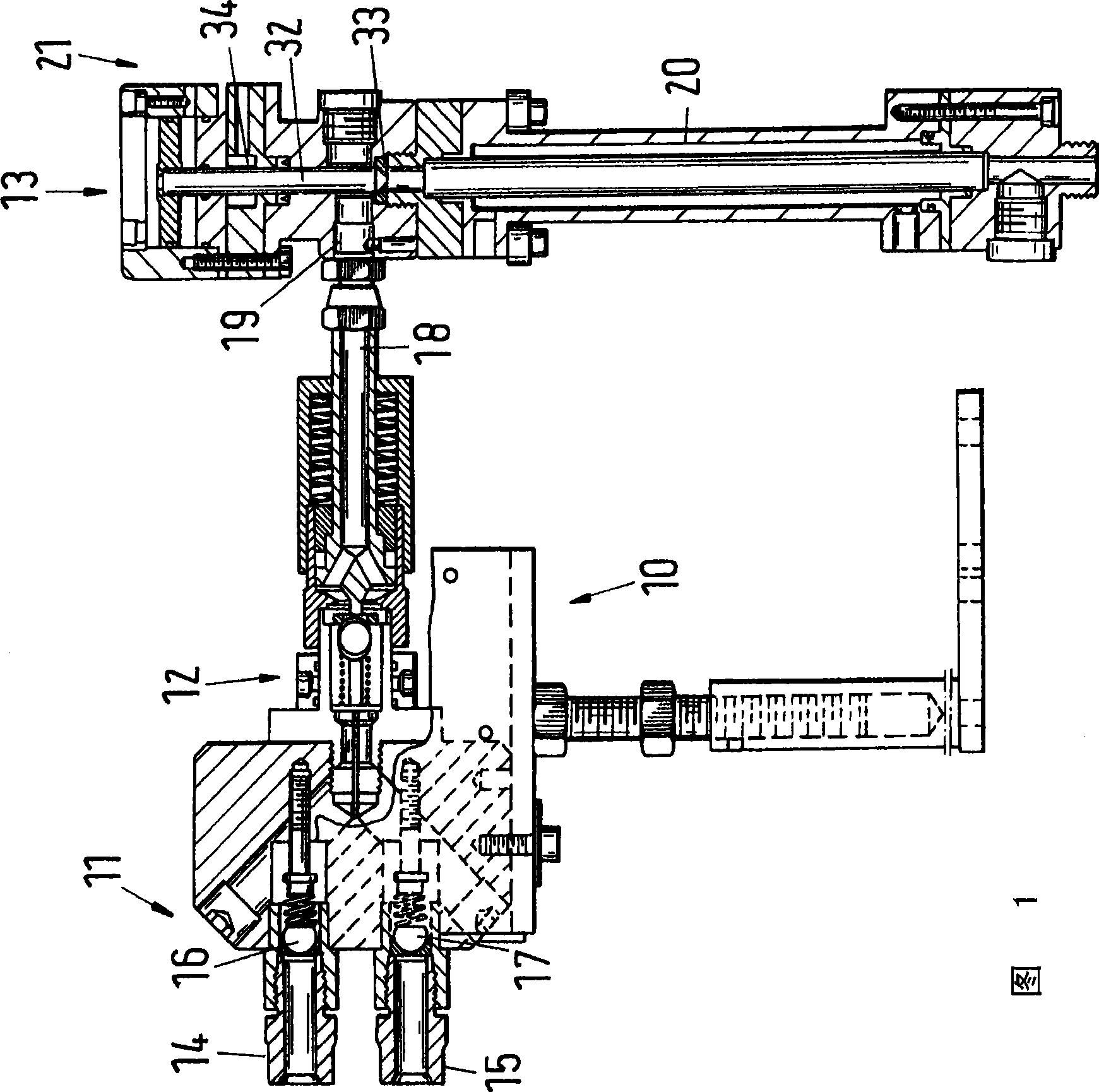 Device for creating a reactionable flowable compound