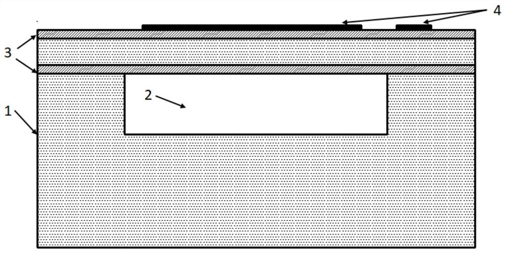 A micromechanical resonator, its preparation and frequency fine-tuning correction method