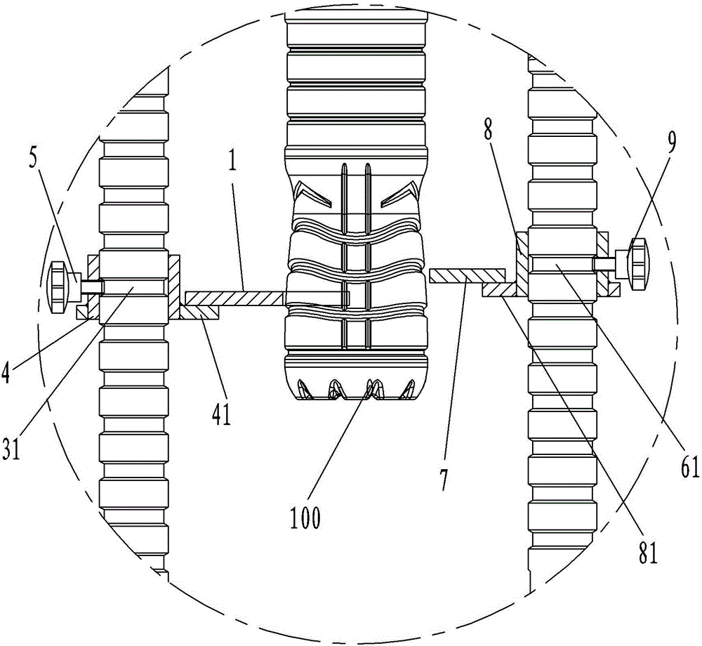 Star wheel drive mechanism for conveying bottles