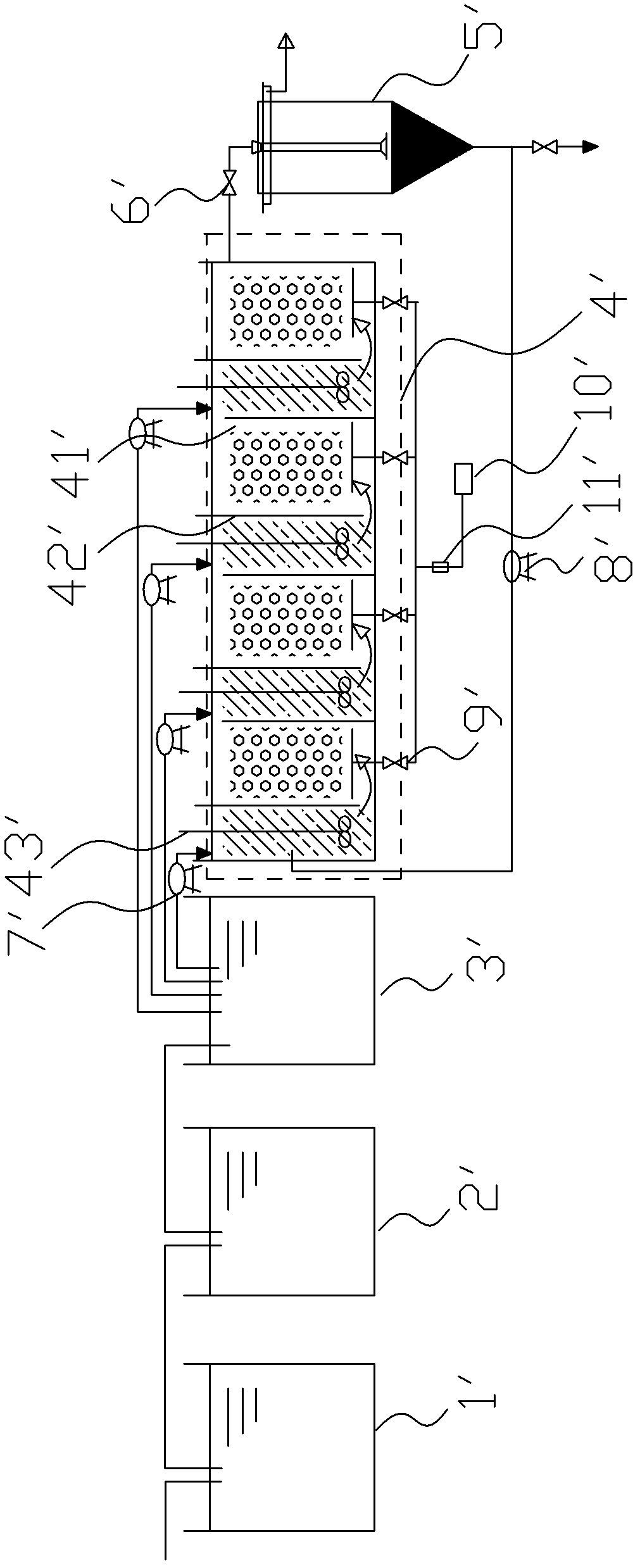 Device and process for biochemically denitrifying high-ammonia nitrogen tanning wastewater