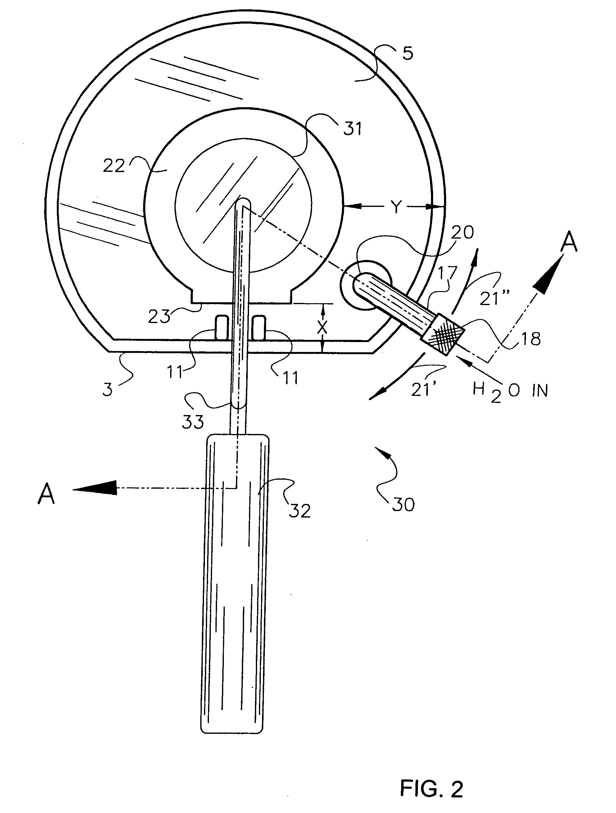 Apparatus for cleaning paint rollers