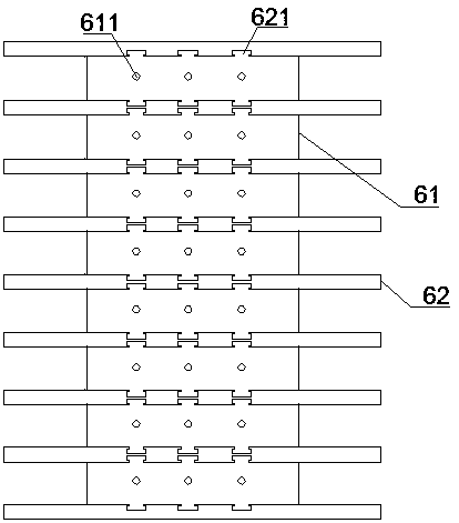 Sensor monocrystalline silicon etching device capable of etching uniformly