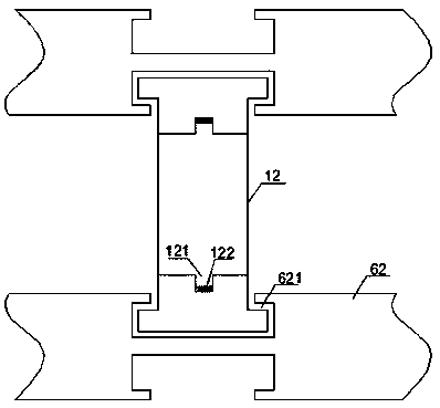 Sensor monocrystalline silicon etching device capable of etching uniformly