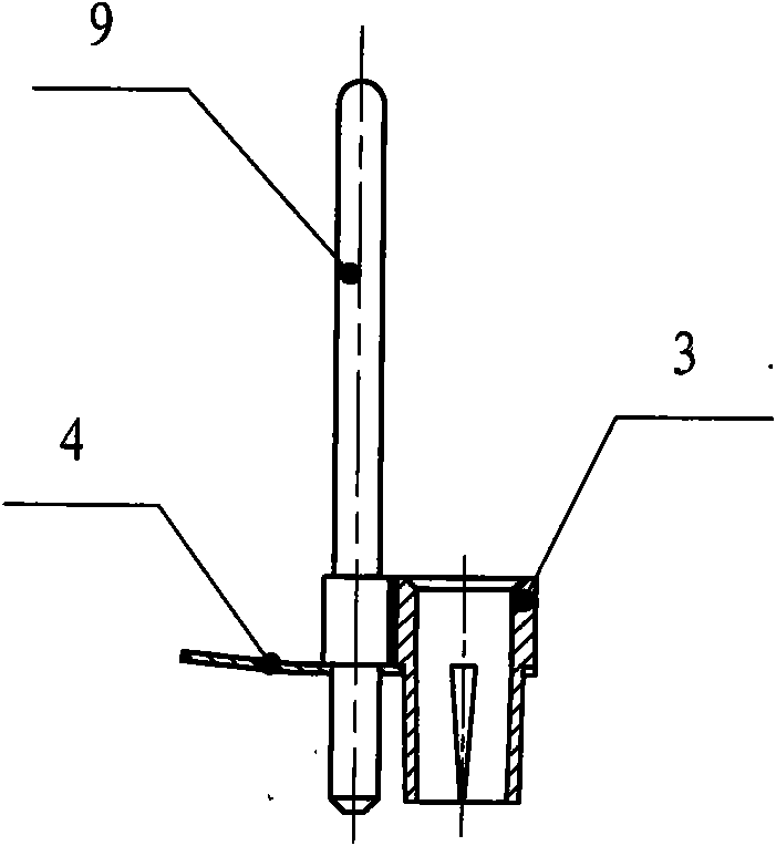 Electrical connector with automatic retaining mechanism and short-circuit module