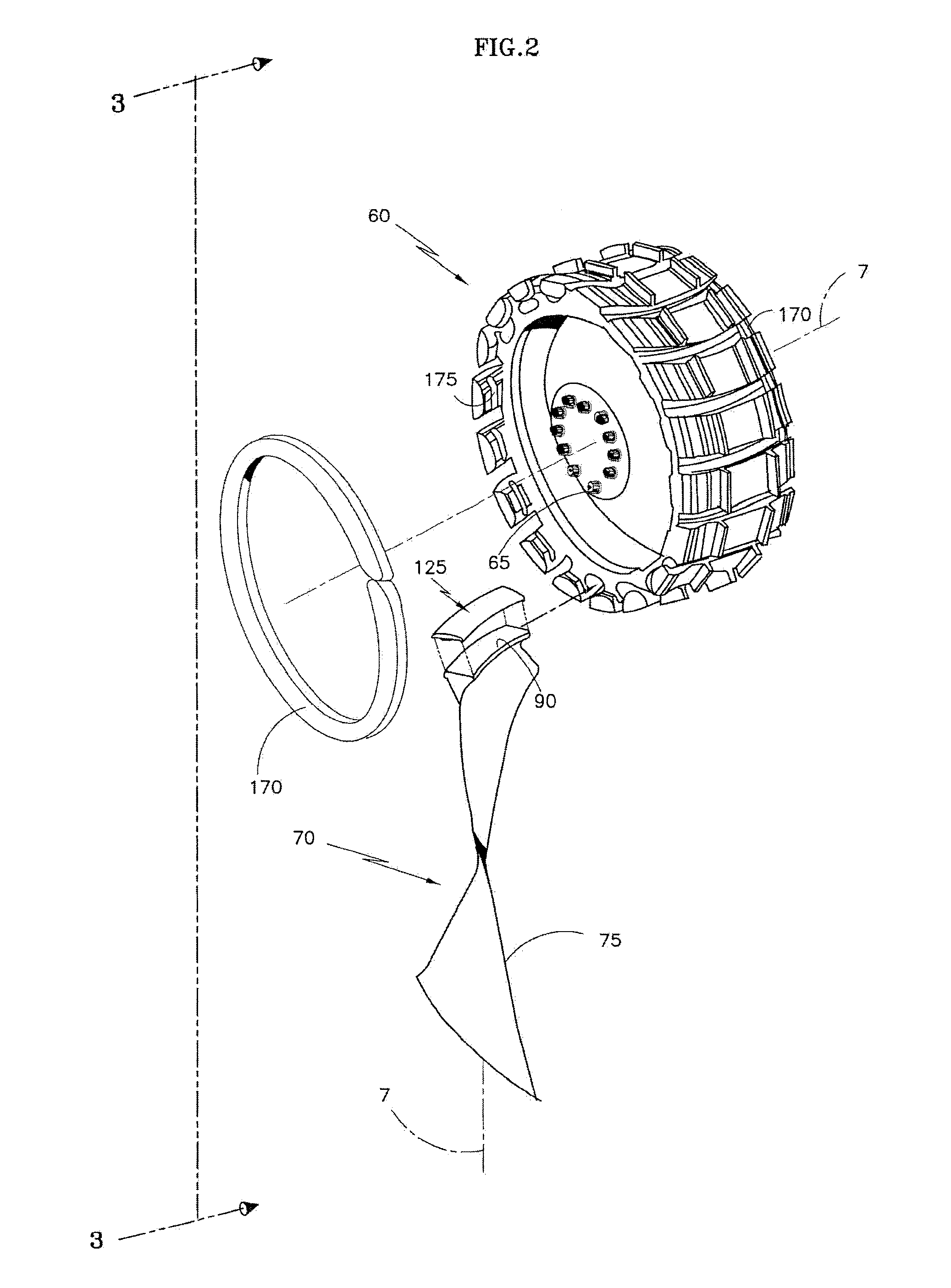 Gas turbine engine blade mounting arrangement