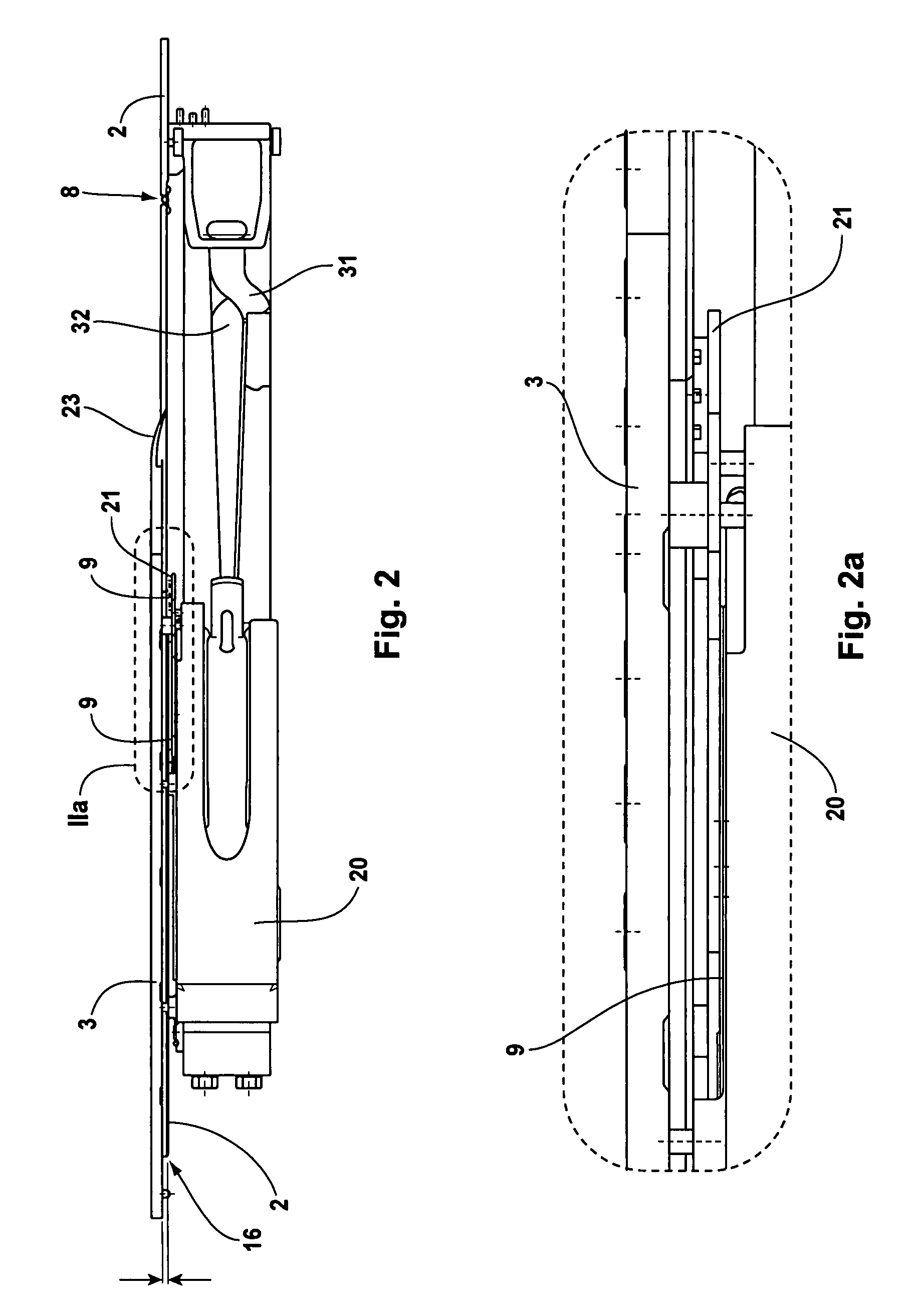 Corridor connection of a connection having a bellows between two vehicles connected together by a joint