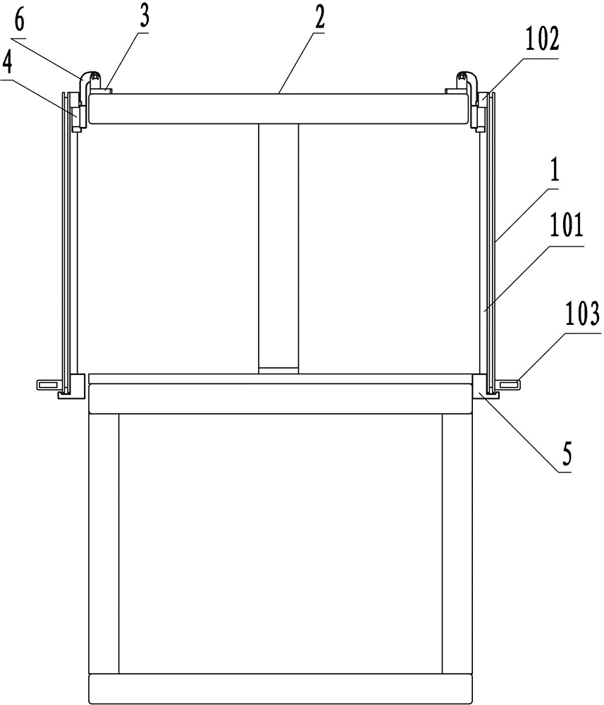 Protecting cover structure for machining equipment