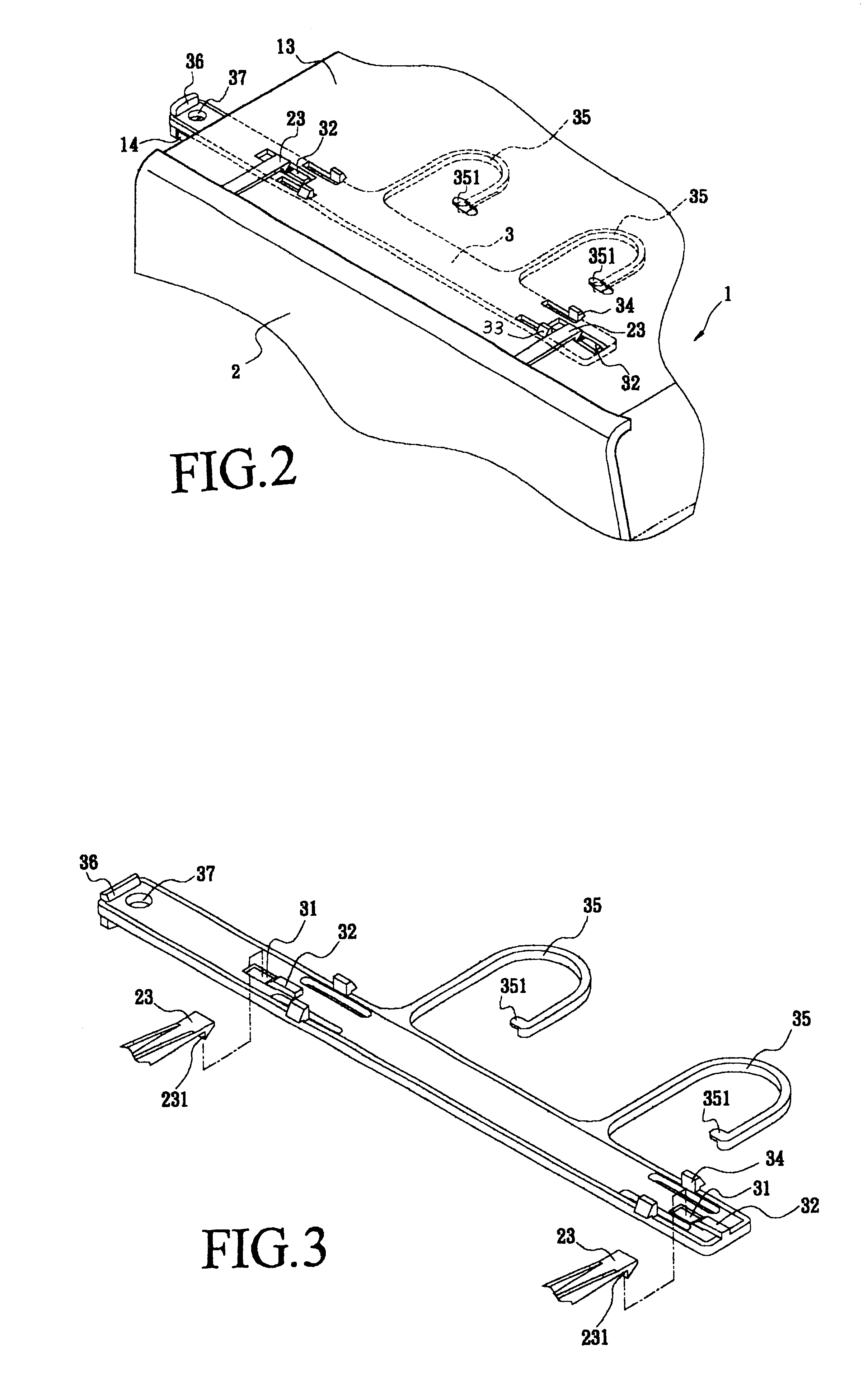 Retaining device for a side cover of a computer casing