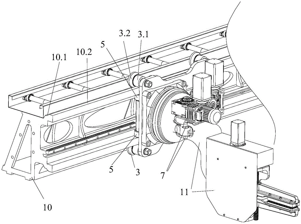 Vertical travel mechanism