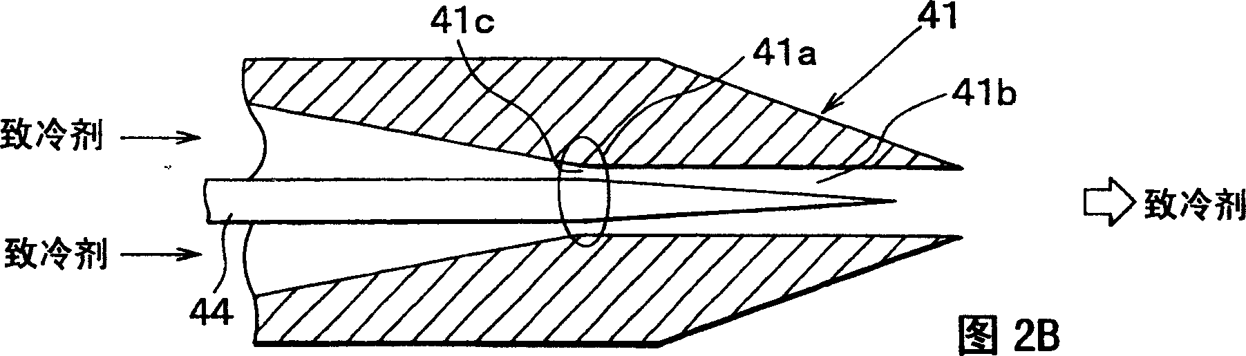 Injector with throttle variable nozzle and injector circulation using such injector