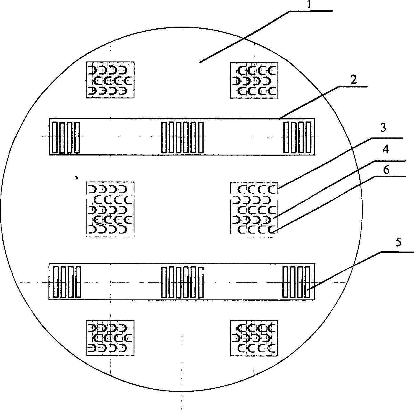 Impact leakage preventing device of suspending downspout column plate