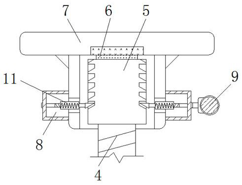 A cleaning and painting device for welded ring joints used for laying oil pipelines