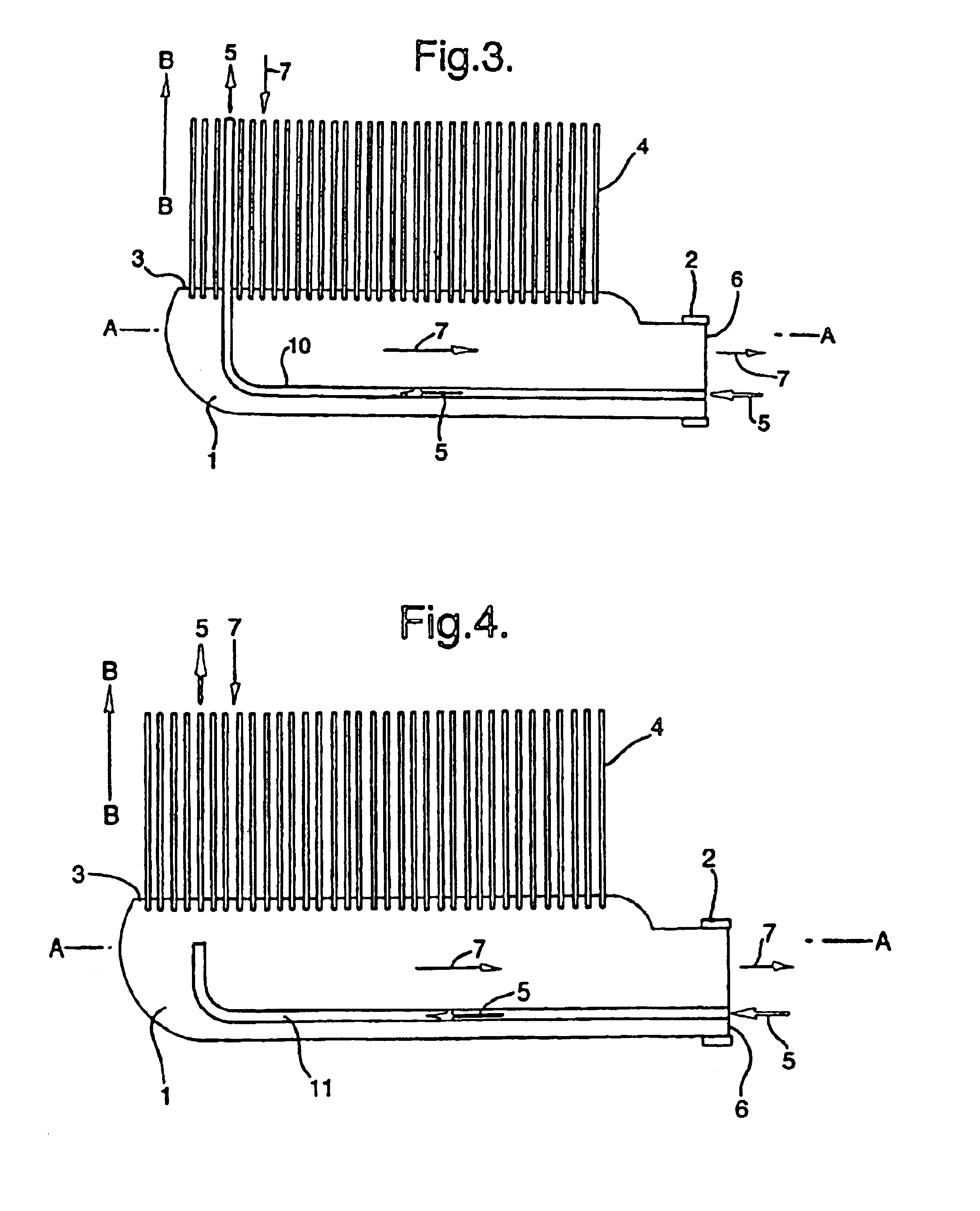 Toothbrush head with means to direct and collect radiation