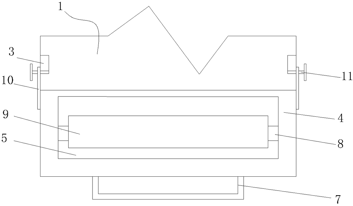 Corner cutting device for non-woven fabric processing