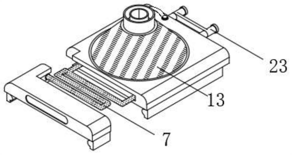 Liquor raw material crushing and cooking cooling device