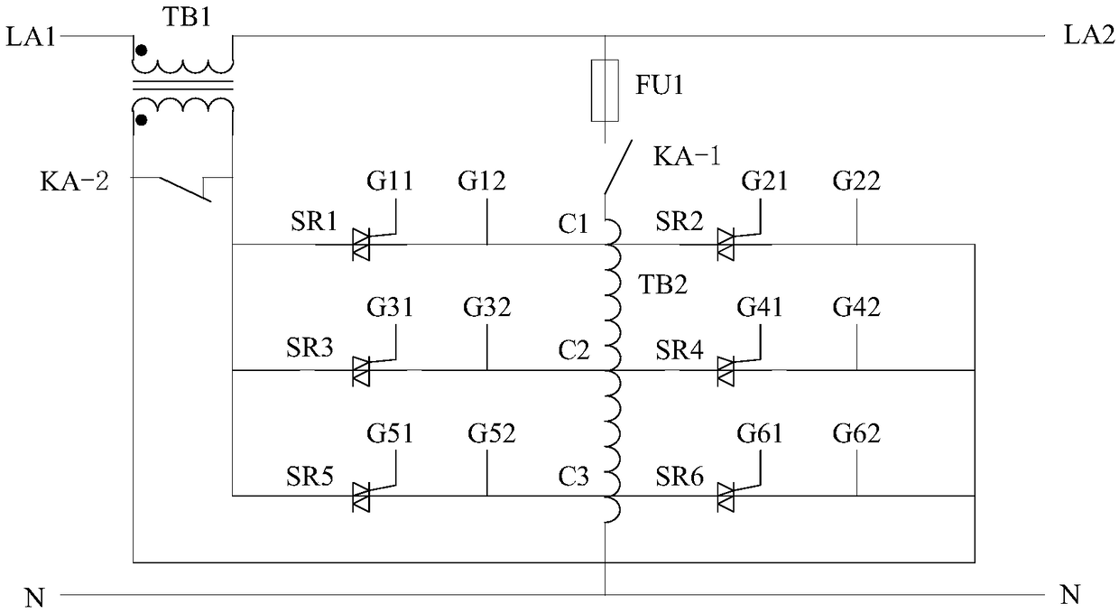 Partitioned auto-coupling compensation type alternating-current voltage stabilizer