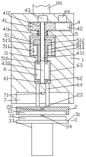 A fast heating device that is easy to replace and has high safety